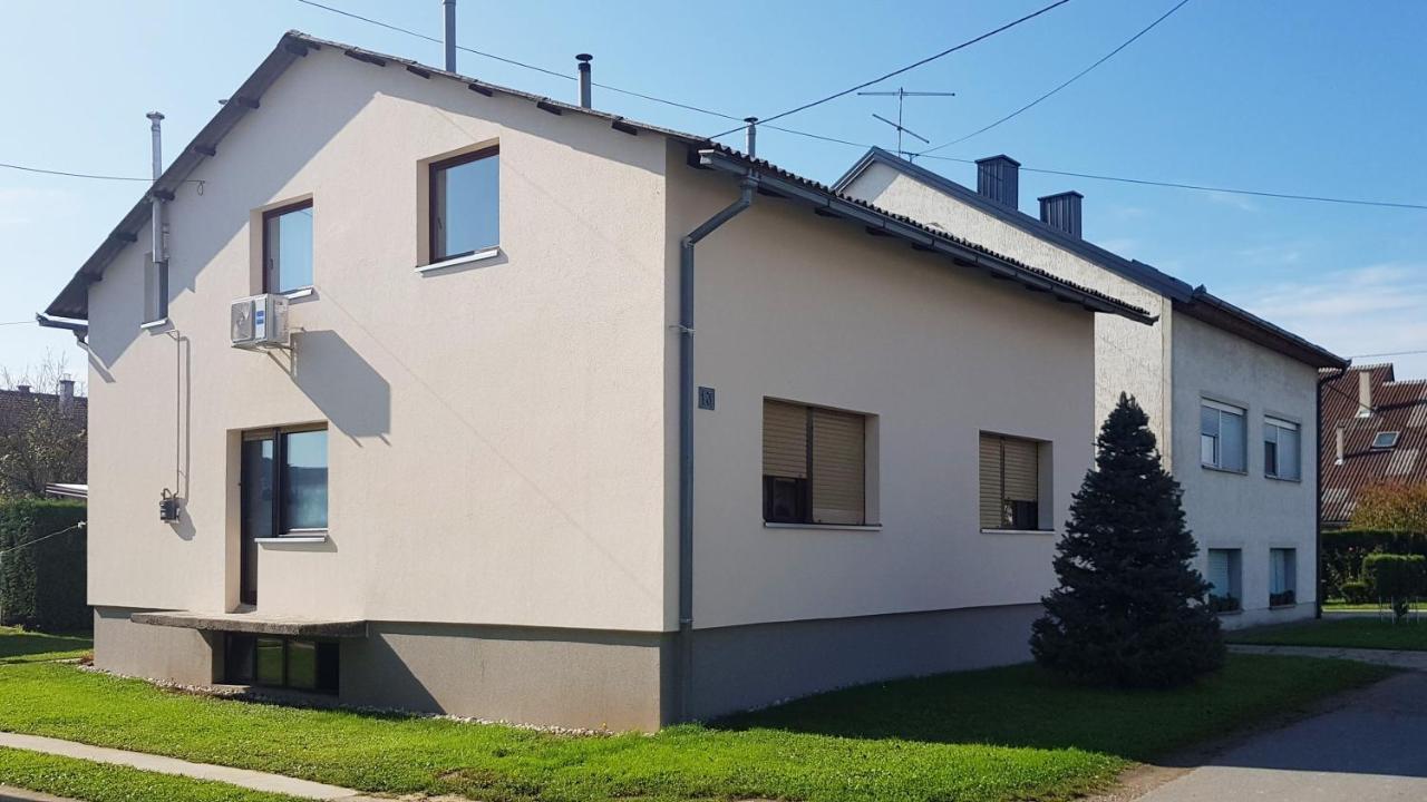 13 Apartment *